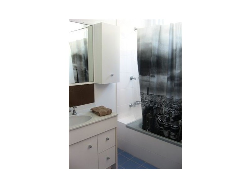 231 Scarborough Rd, Scarborough QLD 4020
