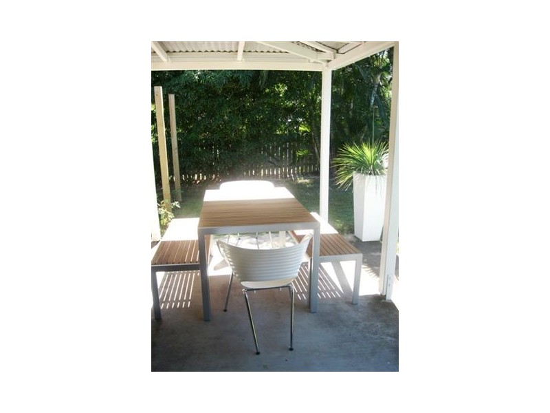 231 Scarborough Rd, Scarborough QLD 4020