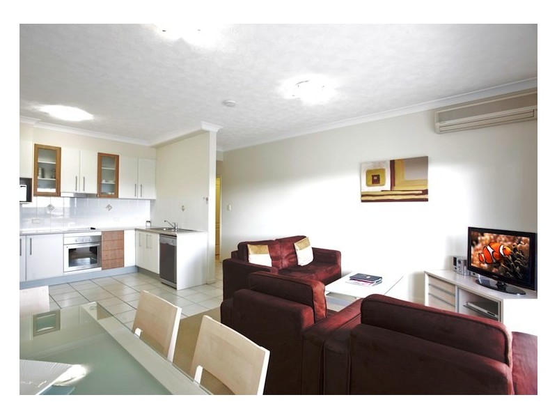 8/41 Anzac Ave, Redcliffe QLD 4020