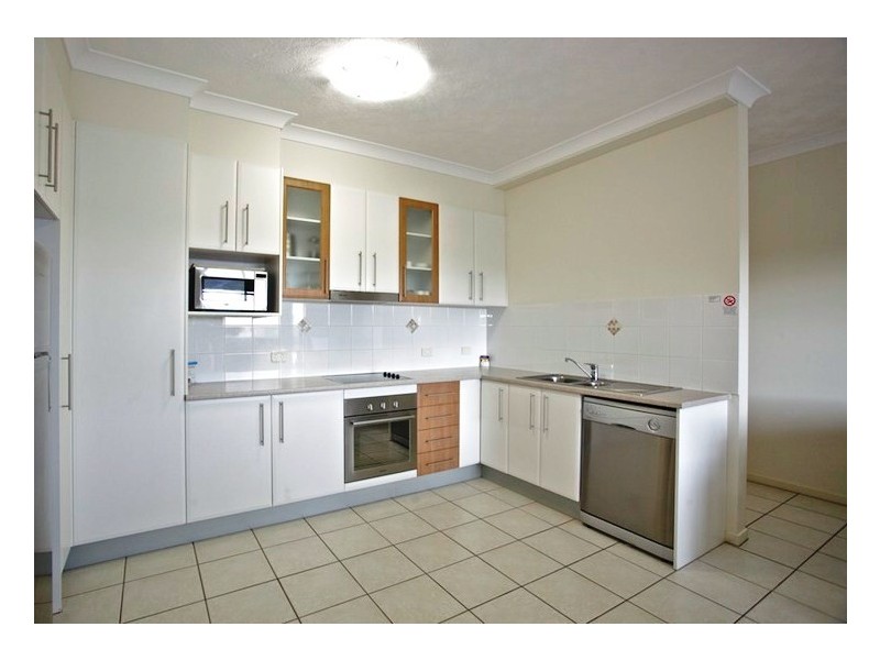 8/41 Anzac Ave, Redcliffe QLD 4020