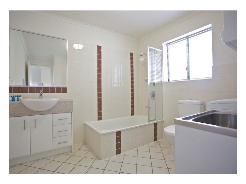 8/41 Anzac Ave, Redcliffe QLD 4020