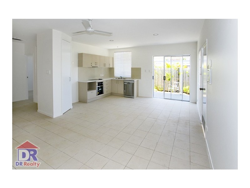 1/564 Oxley Ave, Scarborough QLD 4020