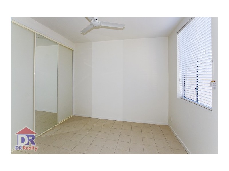 1/564 Oxley Ave, Scarborough QLD 4020