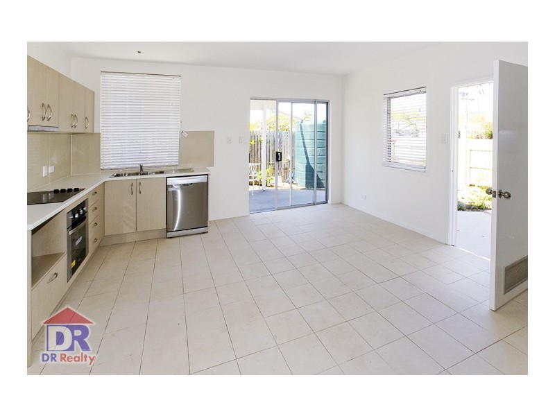 1/564 Oxley Ave, Scarborough QLD 4020