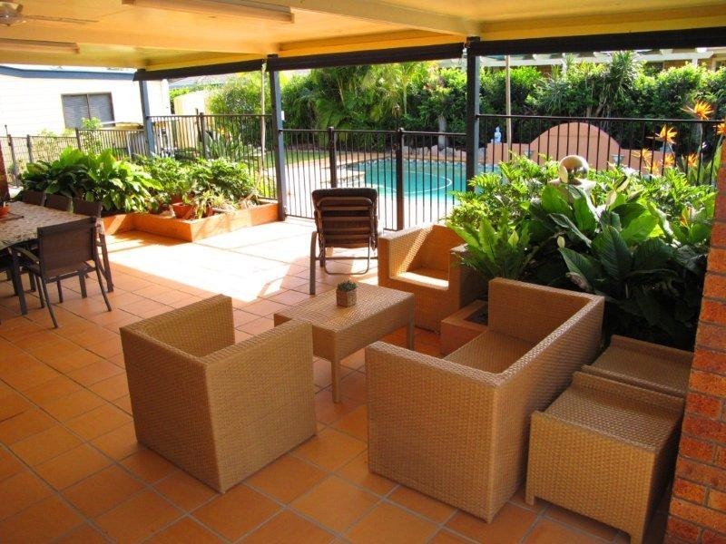 4 Oakmont St, Rothwell QLD 4022