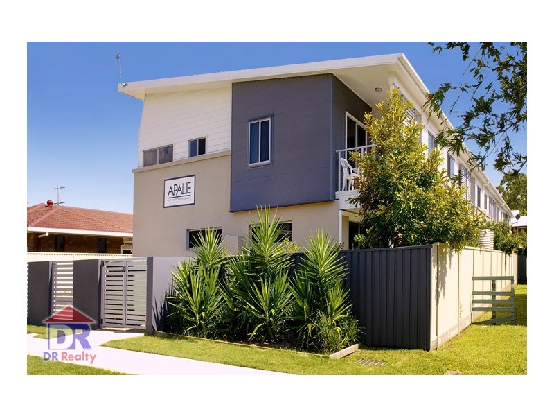 3/8 Griffith Rd, Scarborough QLD 4020