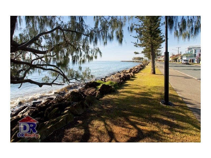 3/8 Griffith Rd, Scarborough QLD 4020