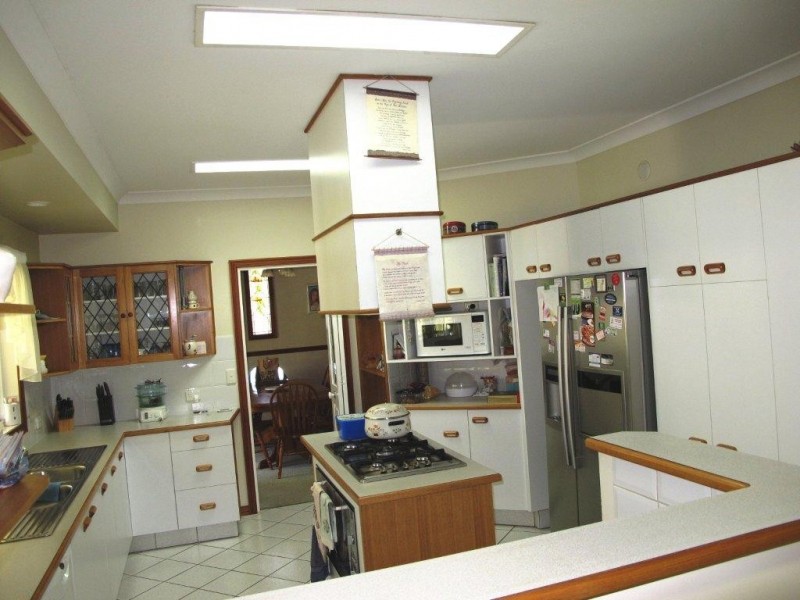 106 Creek Rd, Burpengary QLD 4505