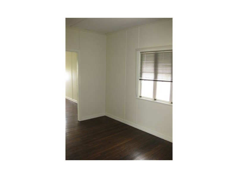 40 Rock St, Scarborough QLD 4020