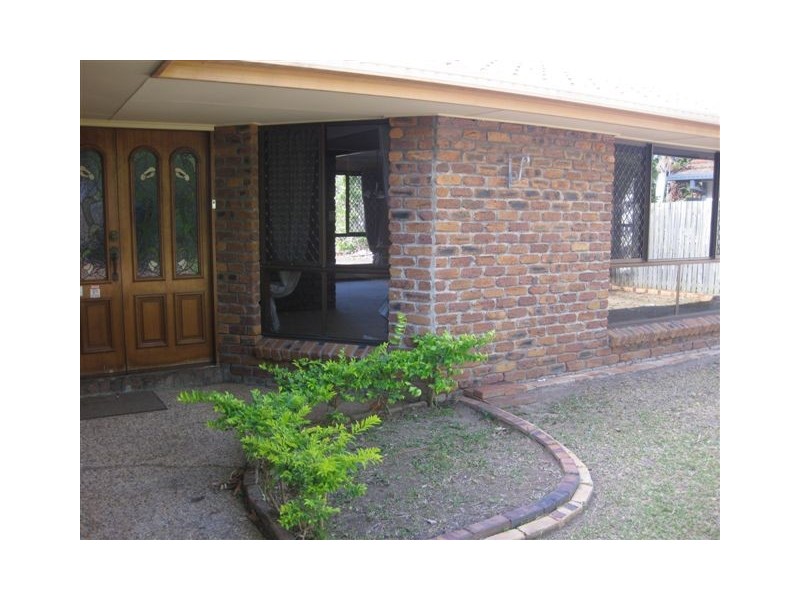 146 Griffith Rd, Scarborough QLD 4020