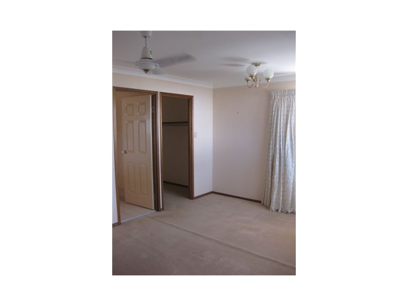 146 Griffith Rd, Scarborough QLD 4020