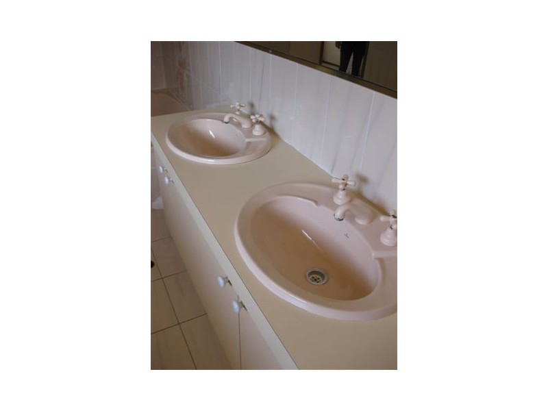 146 Griffith Rd, Scarborough QLD 4020