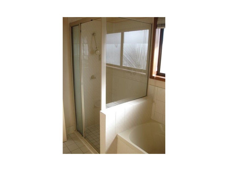 146 Griffith Rd, Scarborough QLD 4020