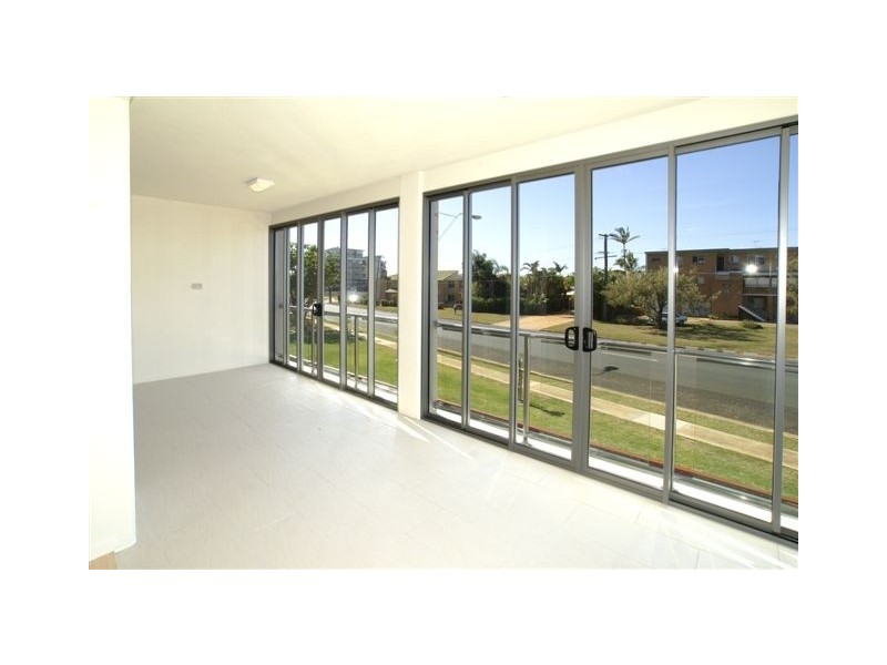 2 Queen Street, Scarborough QLD 4020