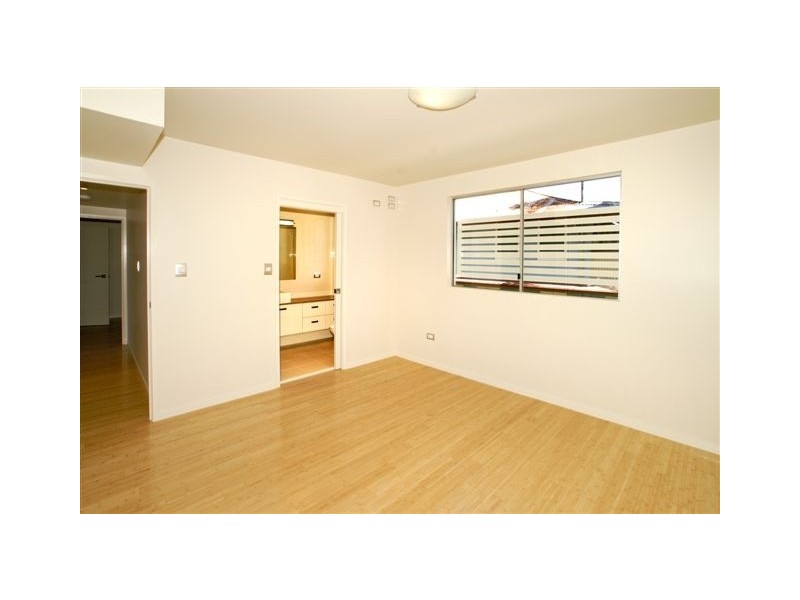 2 Queen Street, Scarborough QLD 4020