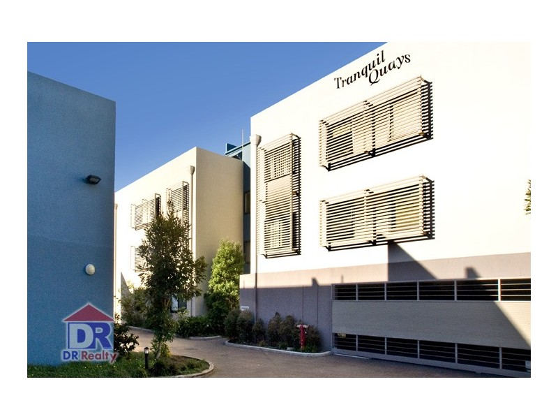 10/82 Mein St, Scarborough QLD 4020