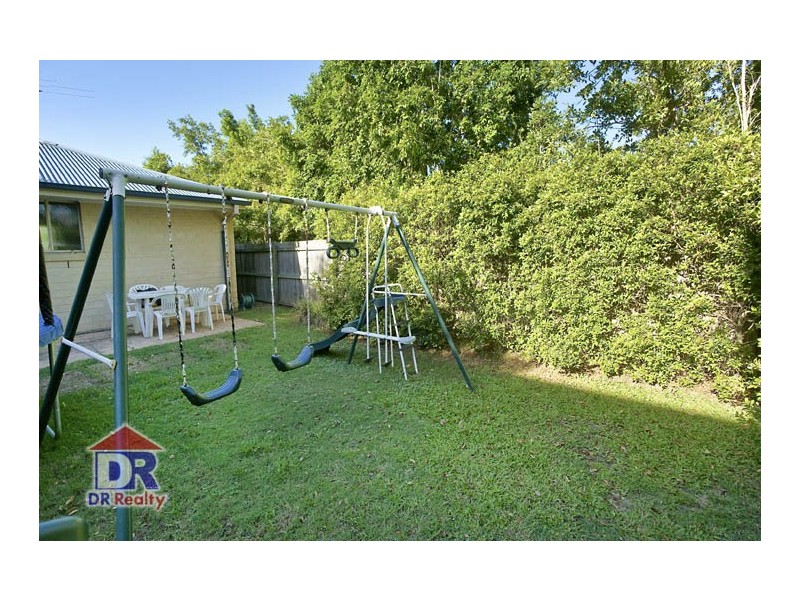 261 MacDonnell Rd, Clontarf QLD 4019