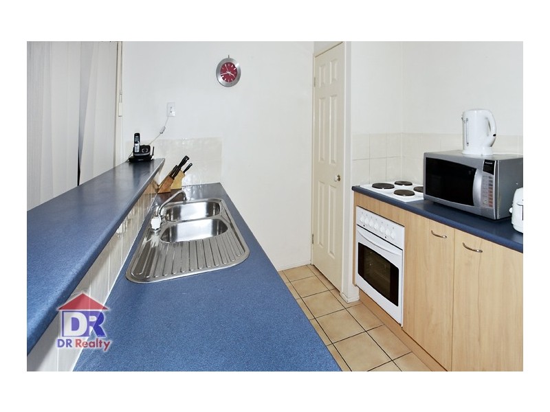 261 MacDonnell Rd, Clontarf QLD 4019