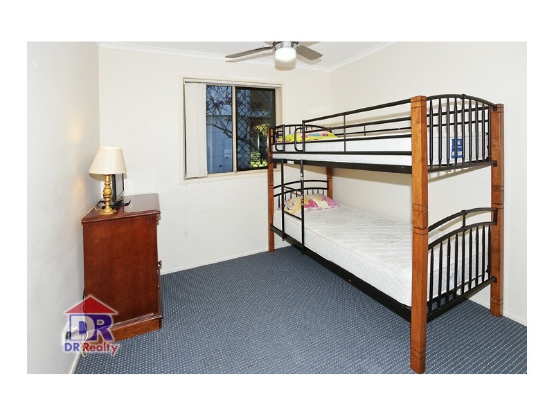 261 MacDonnell Rd, Clontarf QLD 4019