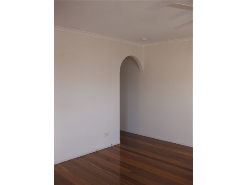 253 Anzac Ave, Kippa-ring QLD 4021