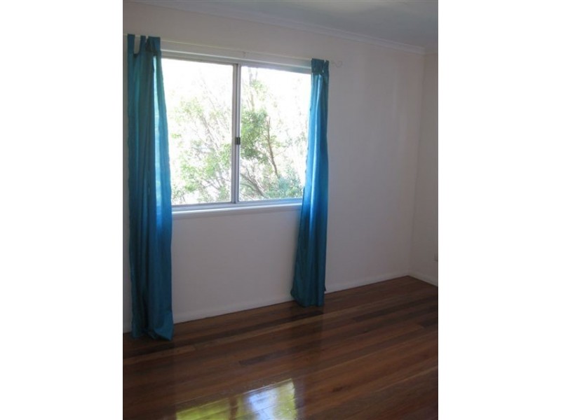 253 Anzac Ave, Kippa-ring QLD 4021