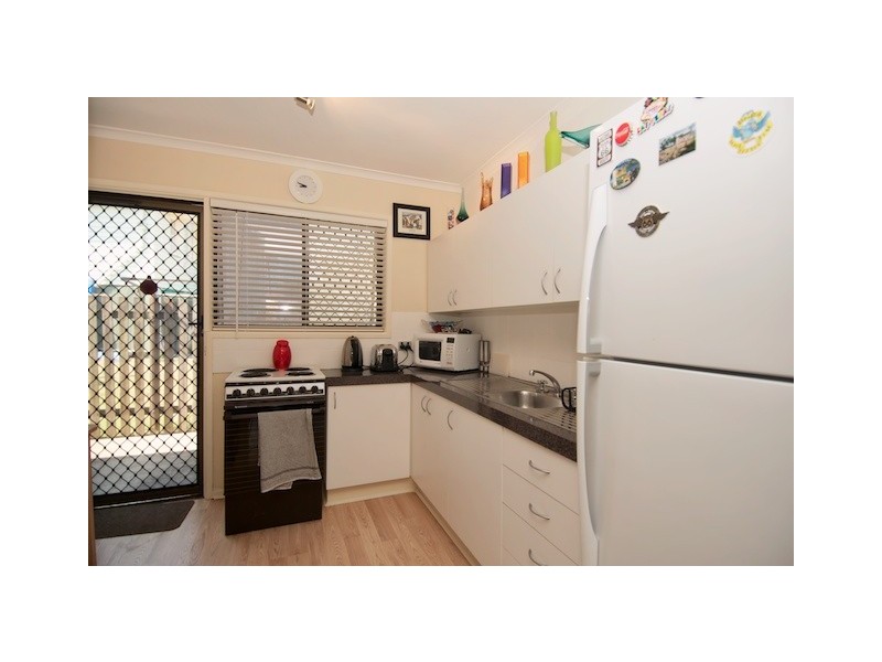 2/79 John St, Redcliffe QLD 4020