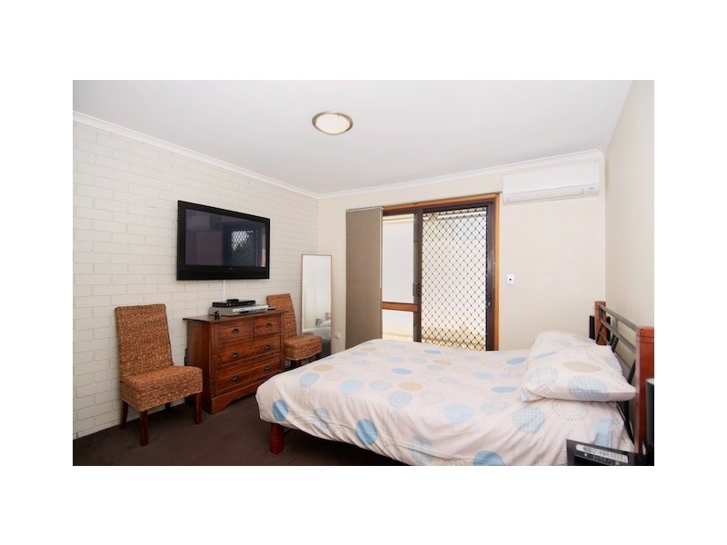 2/79 John St, Redcliffe QLD 4020