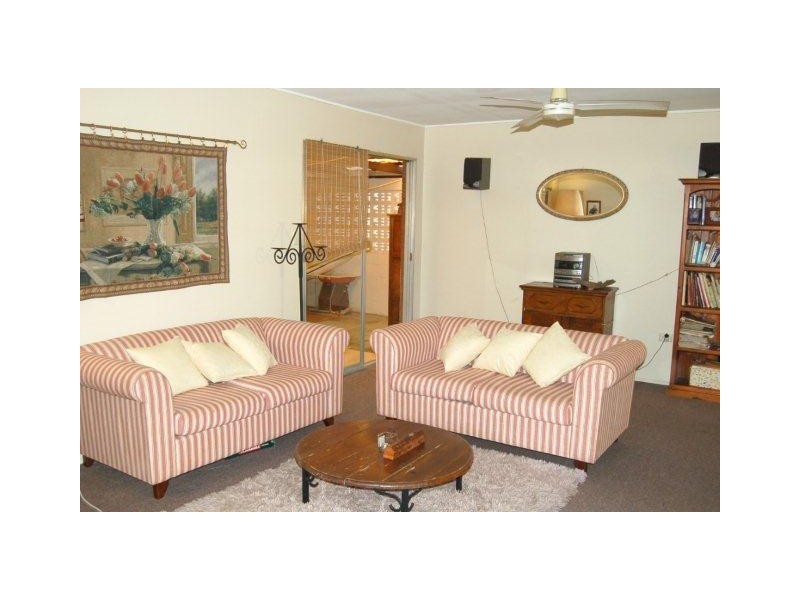 24 Longland St, Redcliffe QLD 4020