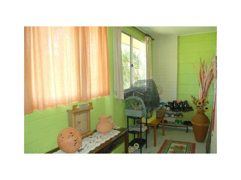 24 Longland St, Redcliffe QLD 4020