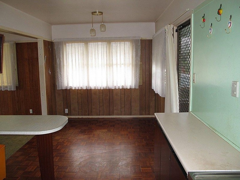 6 Kurrowah Cres, Margate QLD 4019