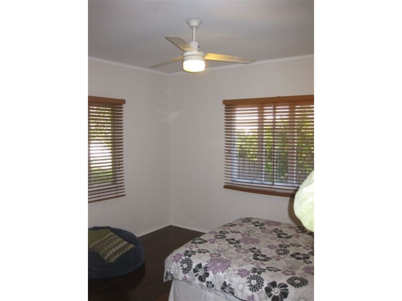 5 Higlett Street, Scarborough QLD 4020
