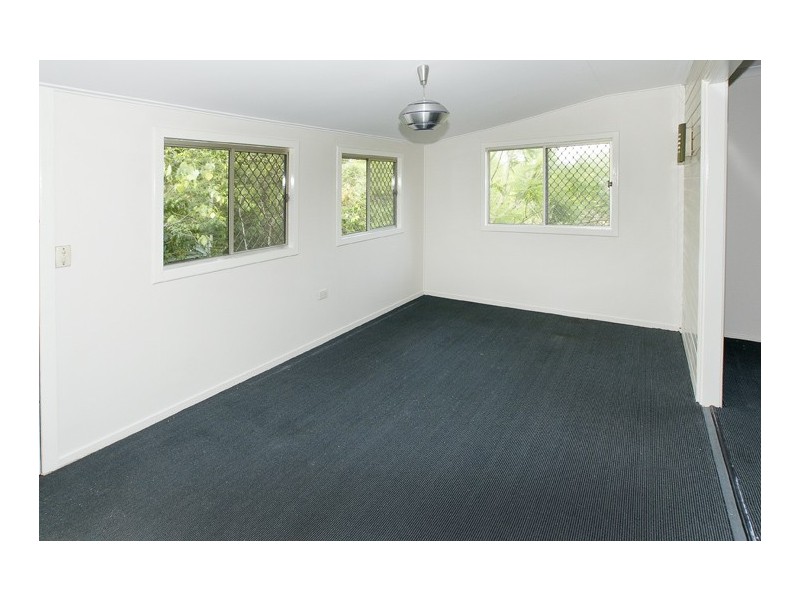 47 Yacht St, Clontarf QLD 4019