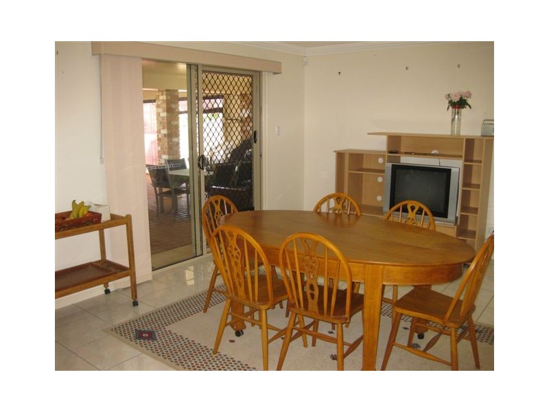 1 Otter Court, Rothwell QLD 4022