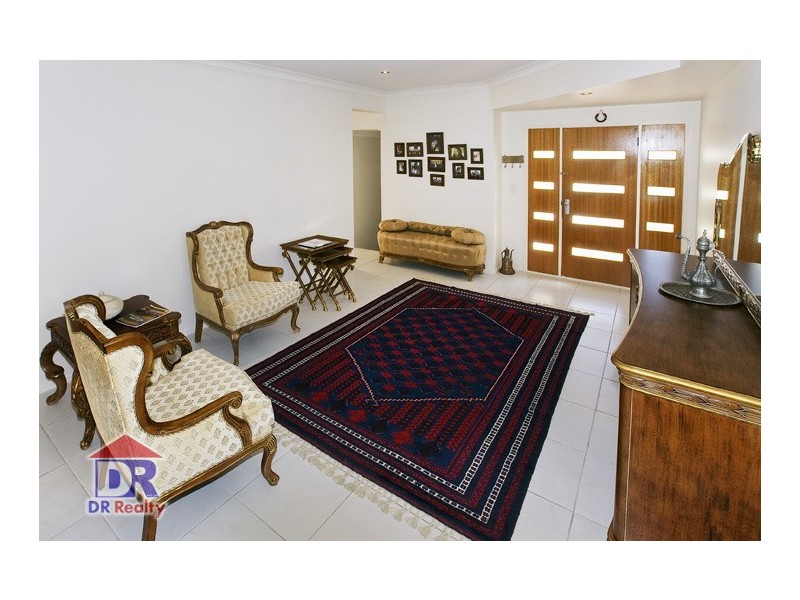 8a Brennan Rd, Scarborough QLD 4020