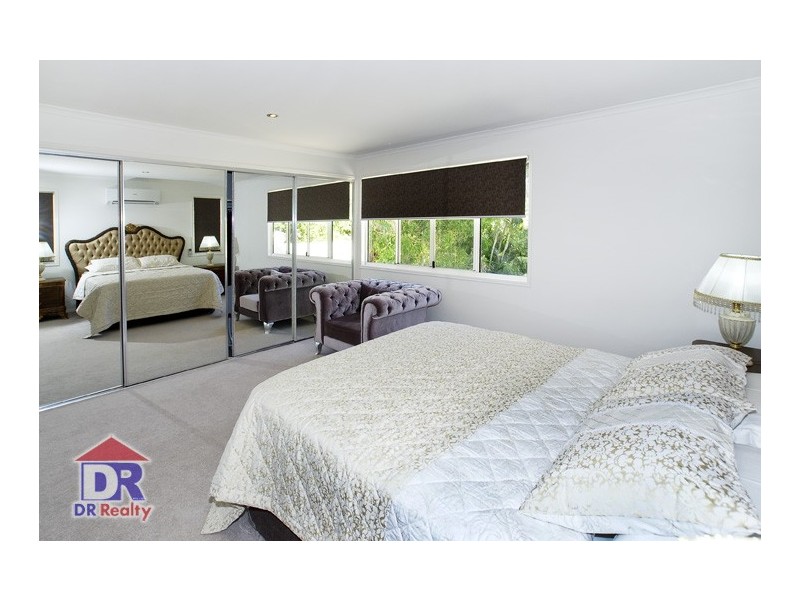 8a Brennan Rd, Scarborough QLD 4020