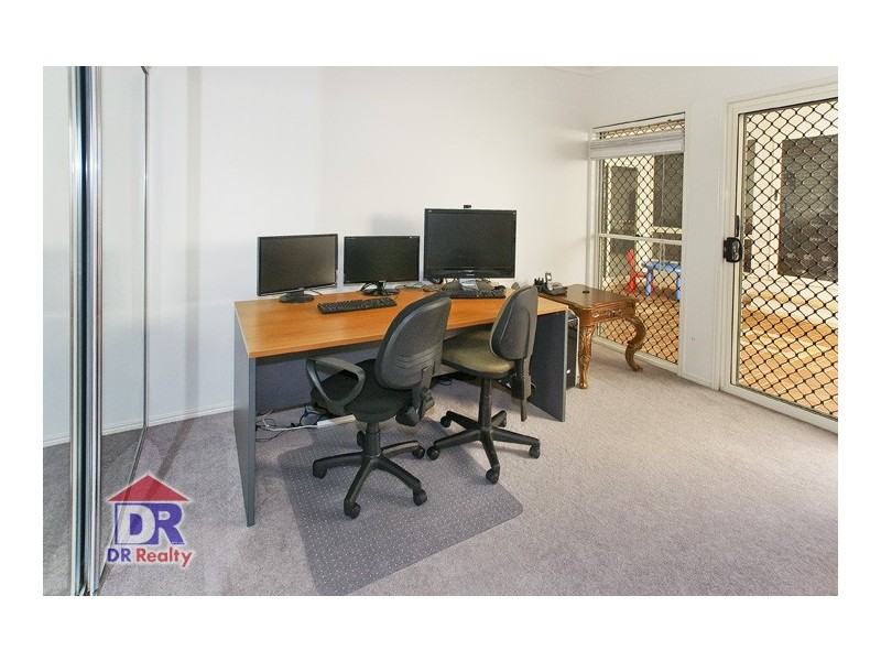 8a Brennan Rd, Scarborough QLD 4020