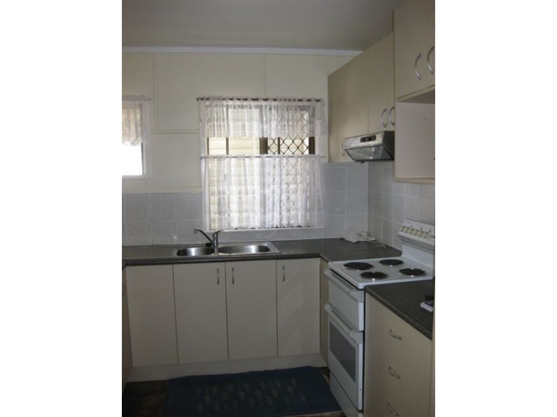 25 Wyllie St, Redcliffe QLD 4020