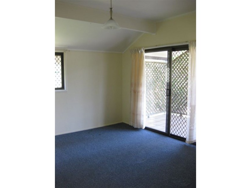 25 Wyllie St, Redcliffe QLD 4020