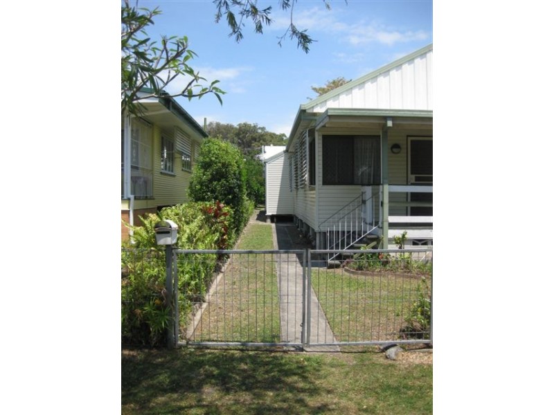 25 Wyllie St, Redcliffe QLD 4020