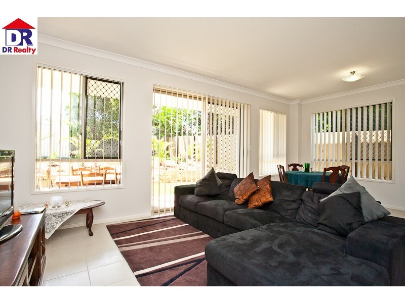 180 Scarborough Rd, Scarborough QLD 4020
