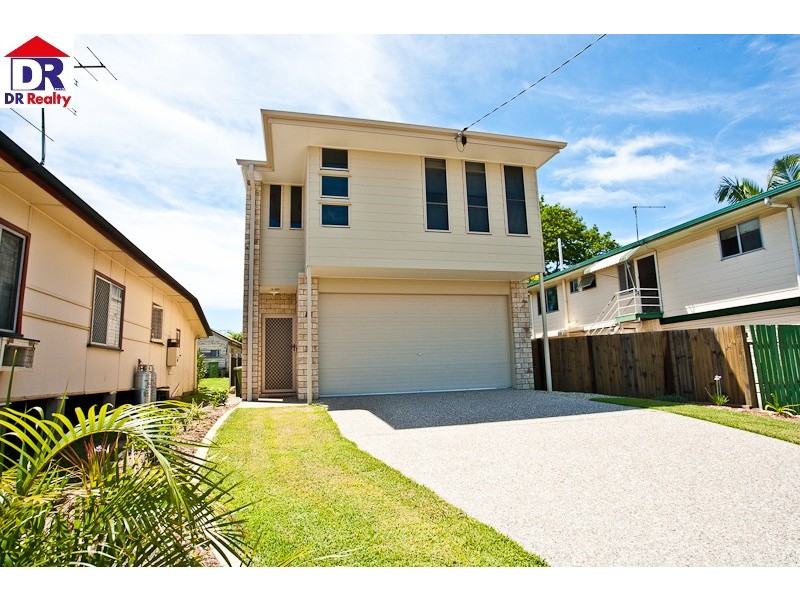 180 Scarborough Rd, Scarborough QLD 4020