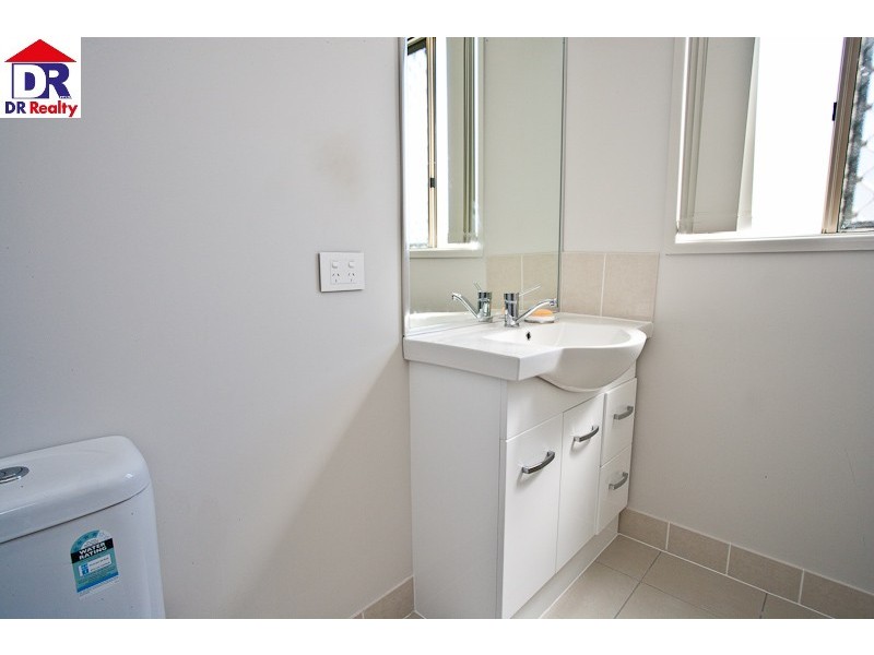 180 Scarborough Rd, Scarborough QLD 4020
