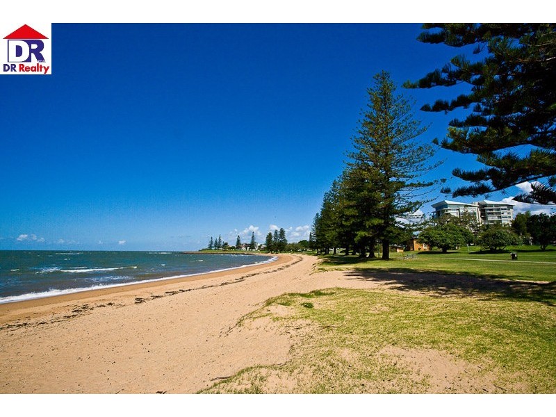 180 Scarborough Rd, Scarborough QLD 4020