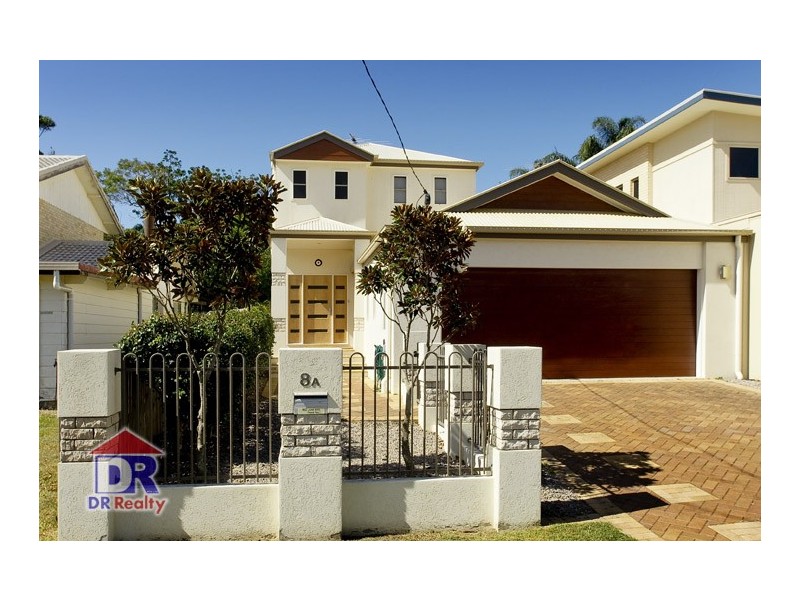 8a Brennan Rd, Scarborough QLD 4020