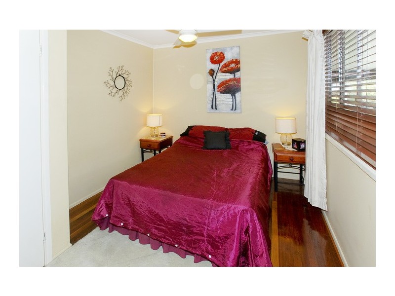 22 Marigold St, Margate QLD 4019