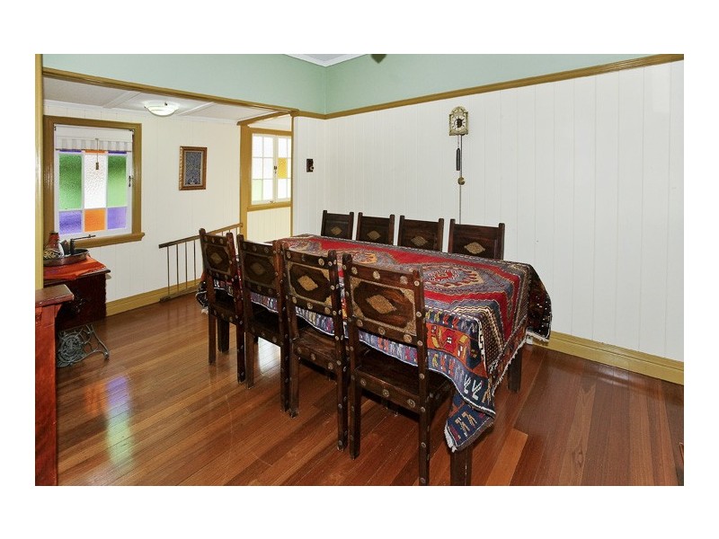 6 Bailey St, Woody Point QLD 4019