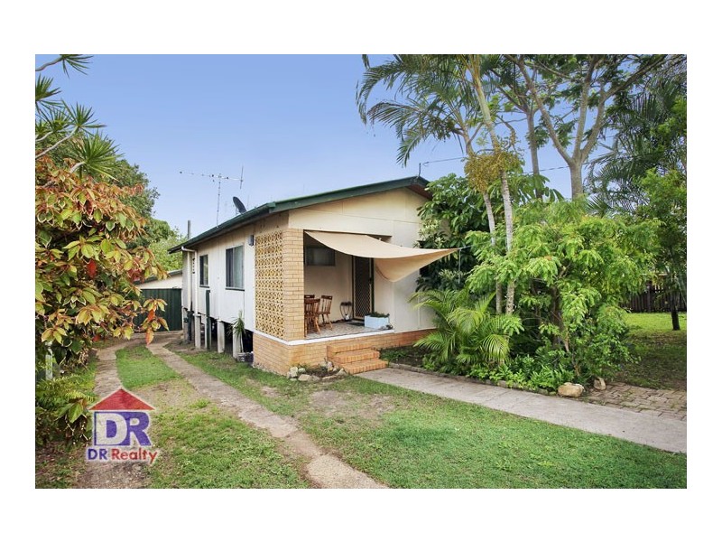 19 Lucas St, Scarborough QLD 4020