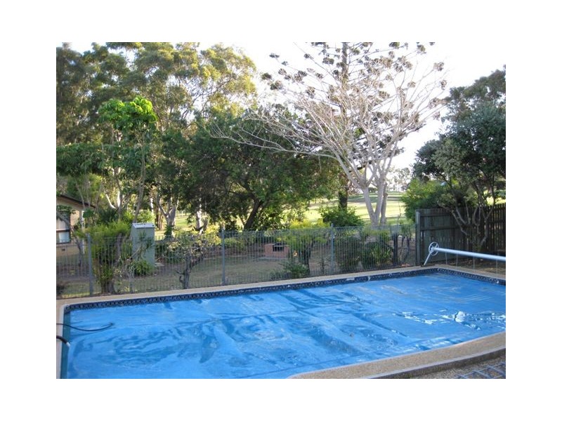 7 Frost St, Clontarf QLD 4019