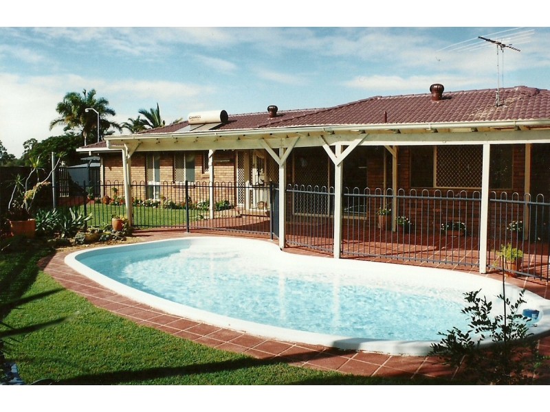 2 Hampshire Court, Kippa-ring QLD 4021