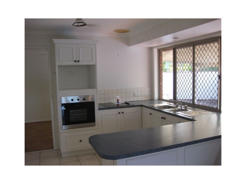 2 Hampshire Court, Kippa-ring QLD 4021